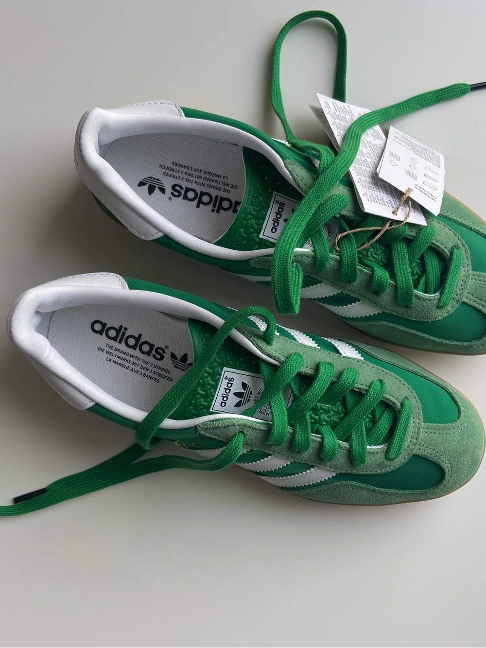 NWT adidas unisex Green Gazelle Sneakers